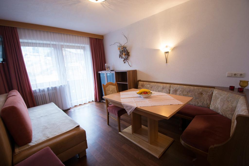 Pension Bartlhof Лермос Экстерьер фото