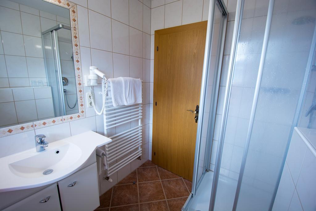 Pension Bartlhof Лермос Экстерьер фото